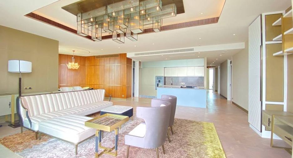 For sale 3 bed condo in Khlong San, Bangkok