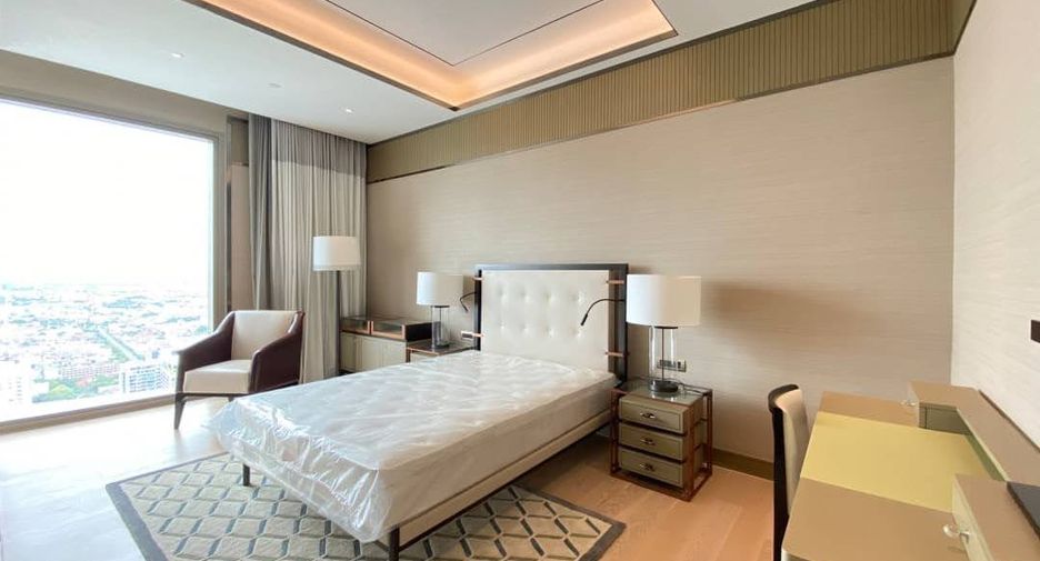 For sale 3 bed condo in Khlong San, Bangkok