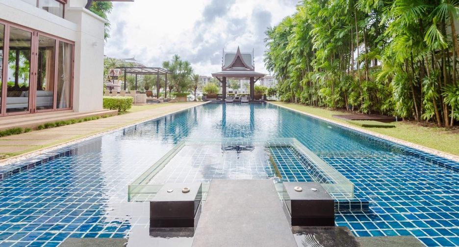 For rent そして for sale 6 Beds villa in Mueang Phuket, Phuket