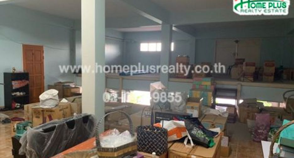 Продажа 3 спальни торговое помещение в Саттахип, Чонбури
