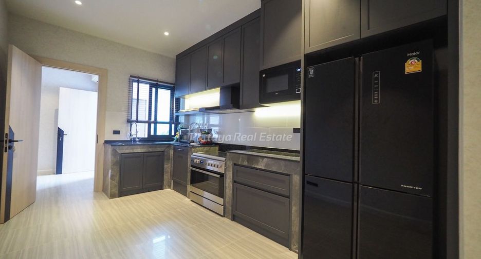 For sale 6 bed house in Bang Lamung, Chonburi