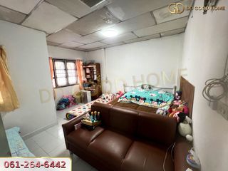 À vendre 2 chambres maison de ville à Phasi Charoen, Bangkok