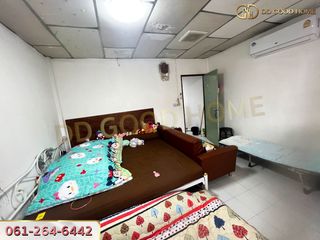 À vendre 2 chambres maison de ville à Phasi Charoen, Bangkok
