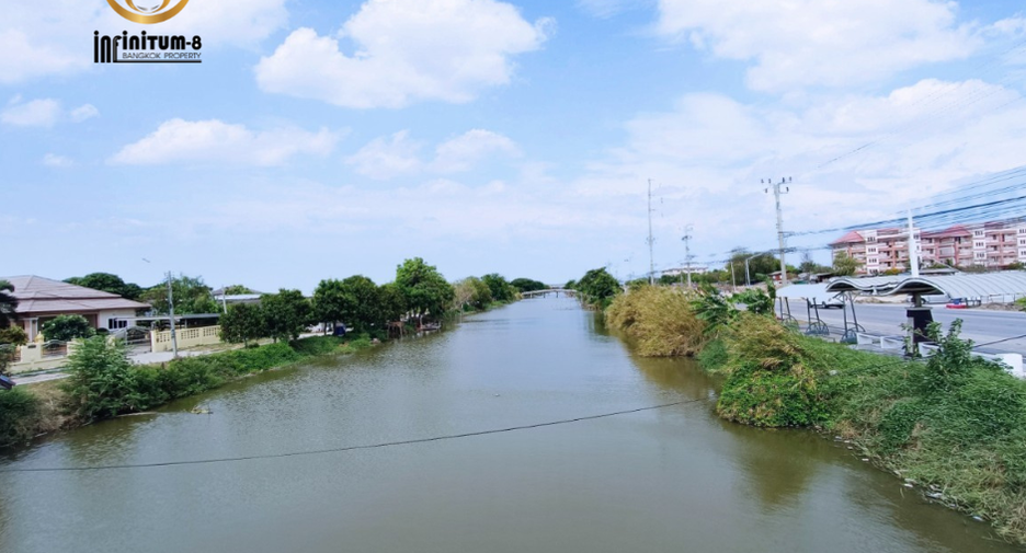 For sale land in Mueang Samut Prakan, Samut Prakan