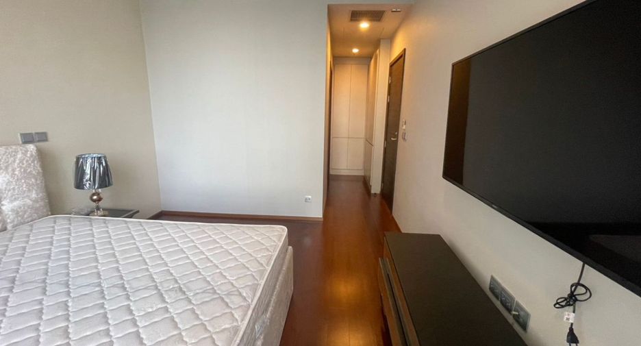 For rent and for sale 2 bedrooms condo in Watthana, Bangkok
