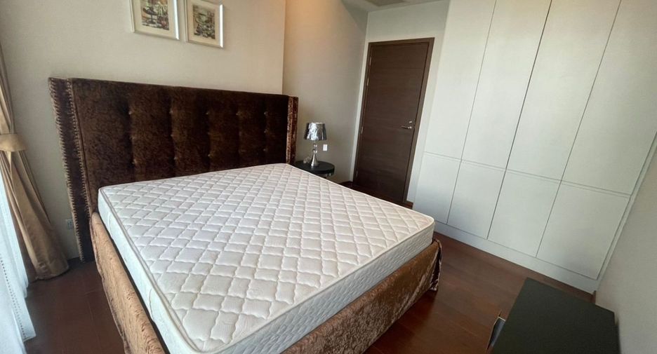 For rent and for sale 2 bedrooms condo in Watthana, Bangkok