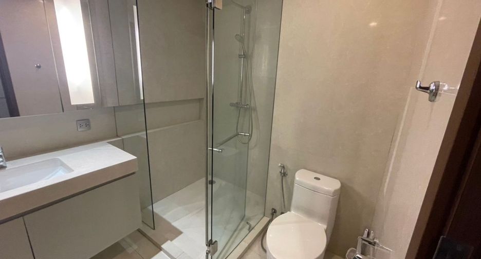 For rent and for sale 2 bedrooms condo in Watthana, Bangkok