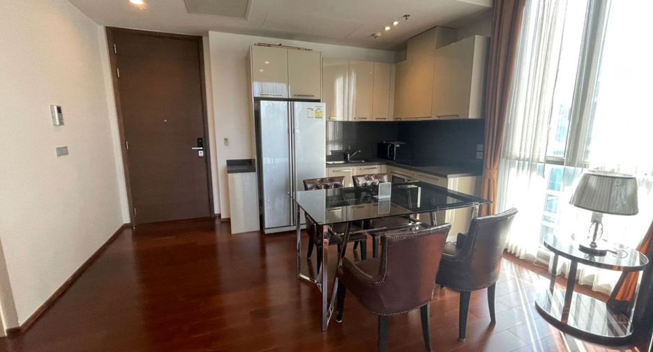 For rent and for sale 2 bedrooms condo in Watthana, Bangkok