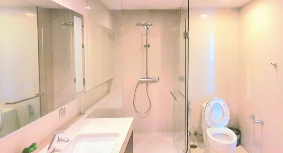 À vendre 2 chambres condo à Watthana, Bangkok