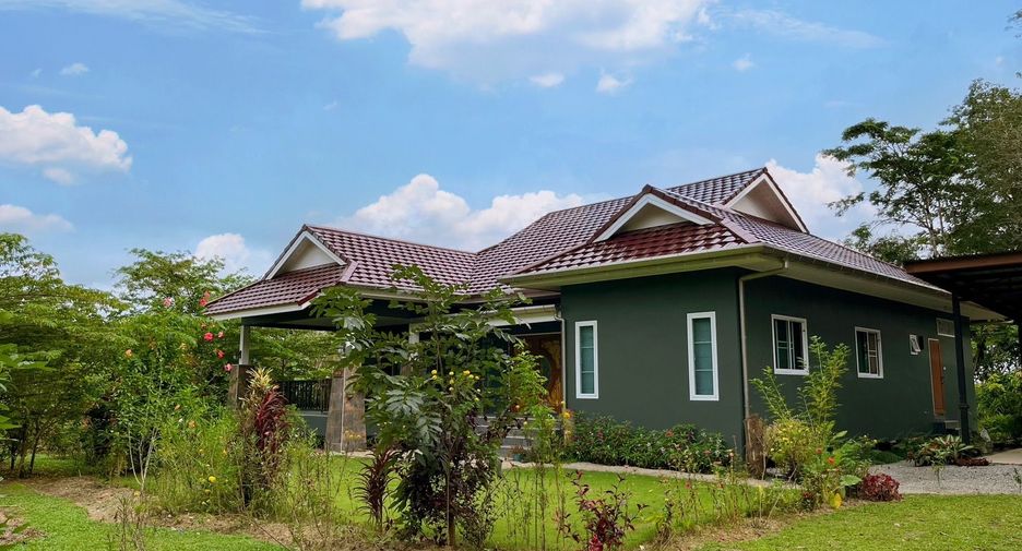 For sale 3 bedrooms house in Takua Thung, Phang Nga