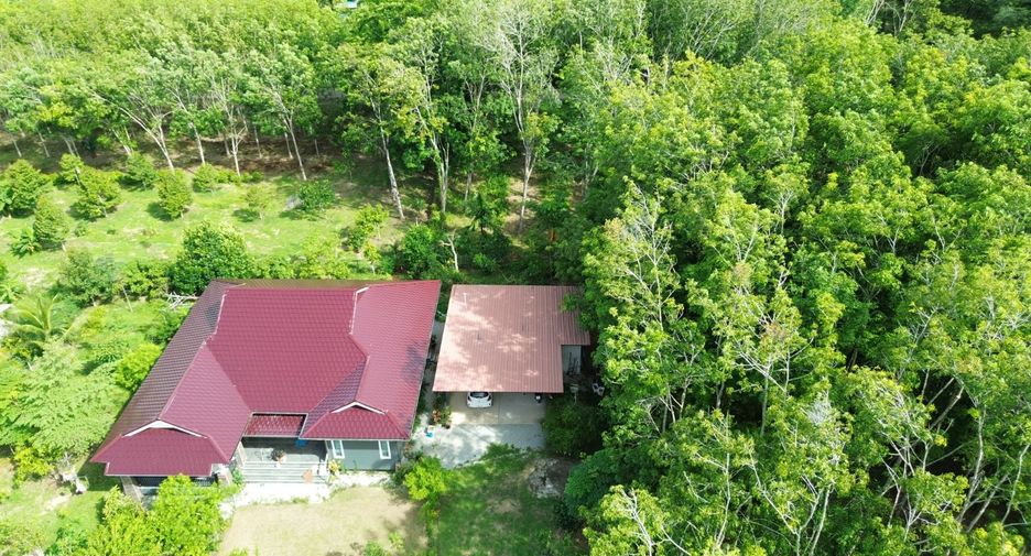 For sale 3 bedrooms house in Takua Thung, Phang Nga