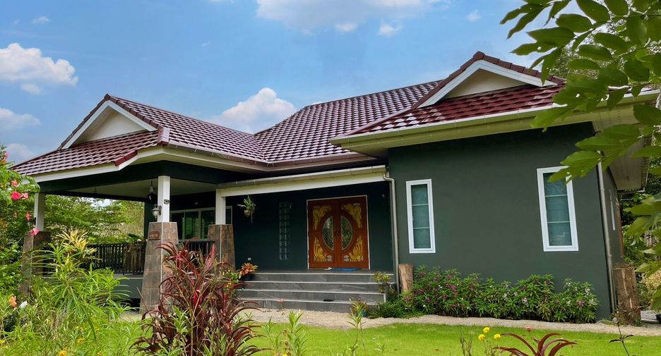 For sale 3 bedrooms house in Takua Thung, Phang Nga