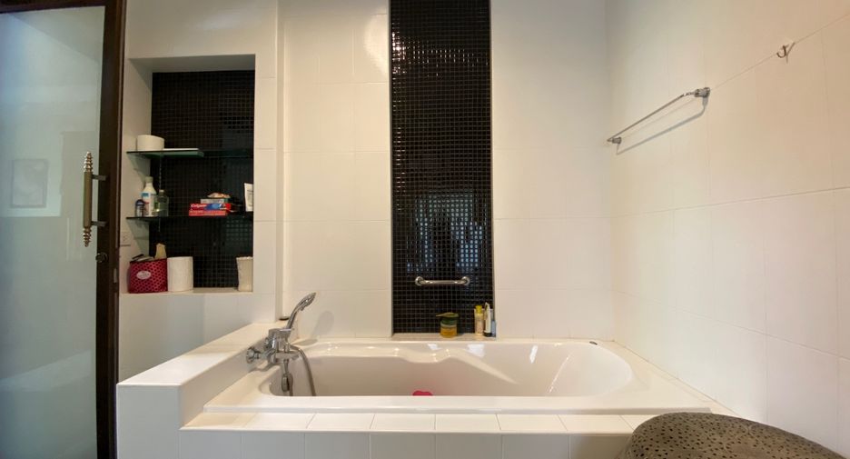 For sale 6 ベッドルーム house in Hang Dong, Chiang Mai