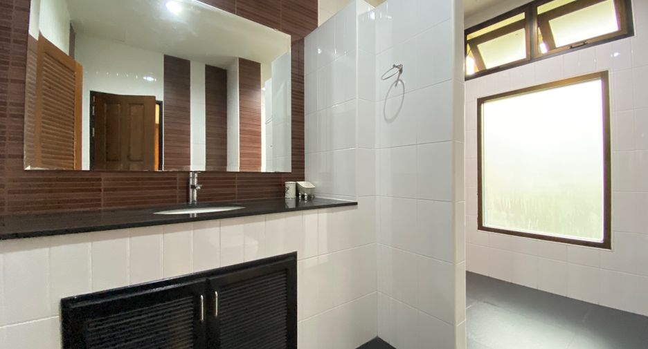 For sale 6 ベッドルーム house in Hang Dong, Chiang Mai