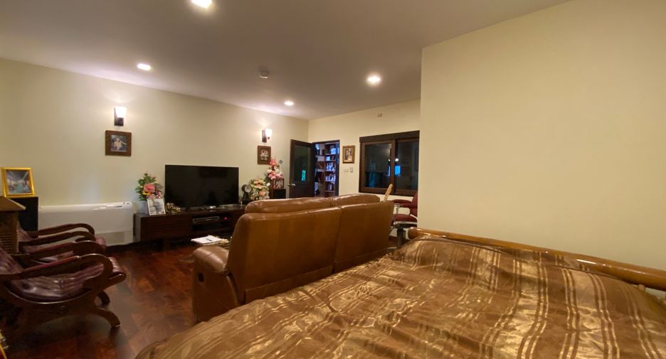 For sale 6 ベッドルーム house in Hang Dong, Chiang Mai