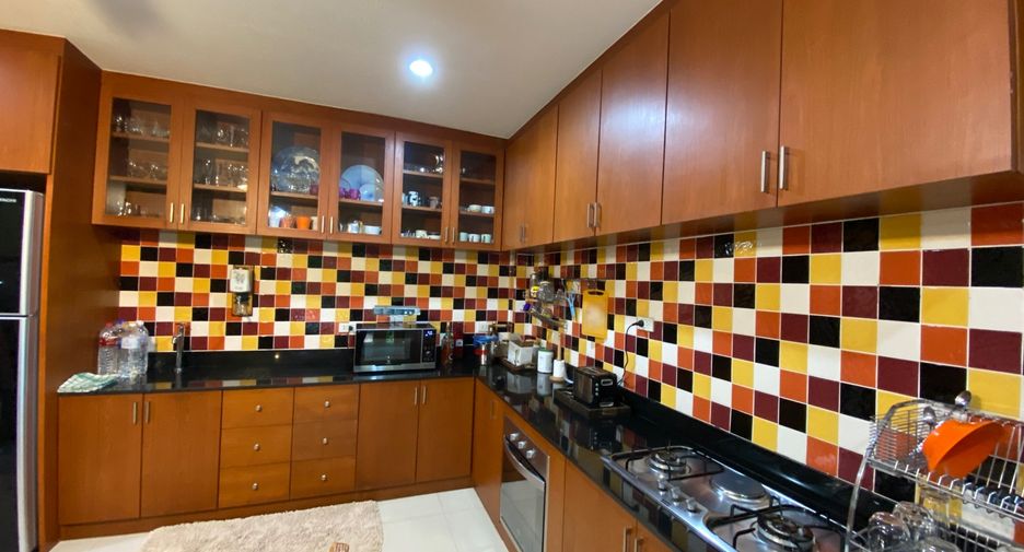 For sale 6 ベッドルーム house in Hang Dong, Chiang Mai