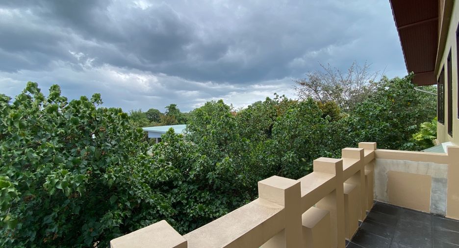For sale 6 ベッドルーム house in Hang Dong, Chiang Mai