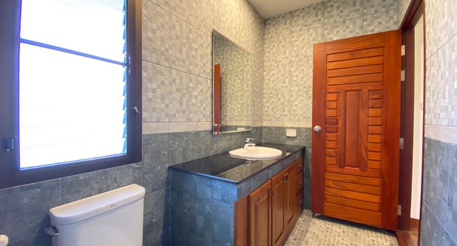 For rent 3 bedrooms house in Mae Rim, Chiang Mai