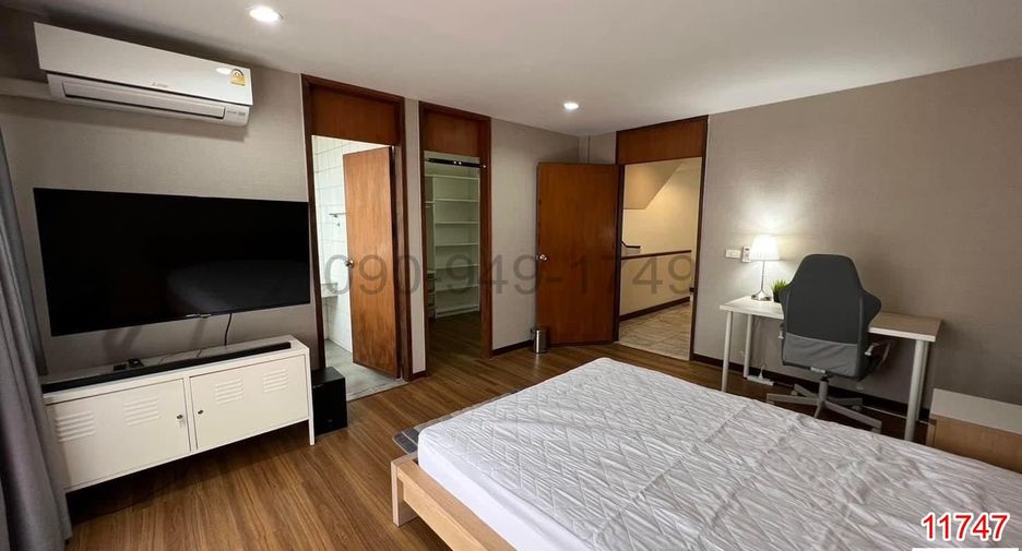 For rent 4 bedrooms townhouse in Suan Luang, Bangkok