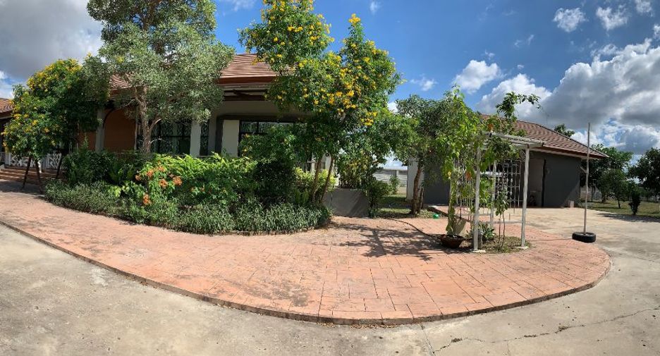 For sale 3 bedrooms house in Mueang Chaiyaphum, Chaiyaphum