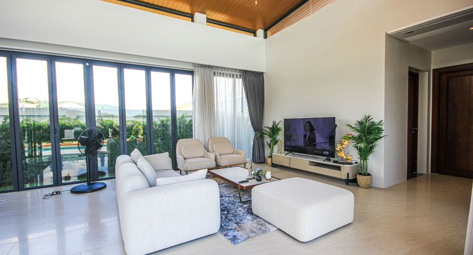 For sale 3 bedrooms villa in Hua Hin, Prachuap Khiri Khan