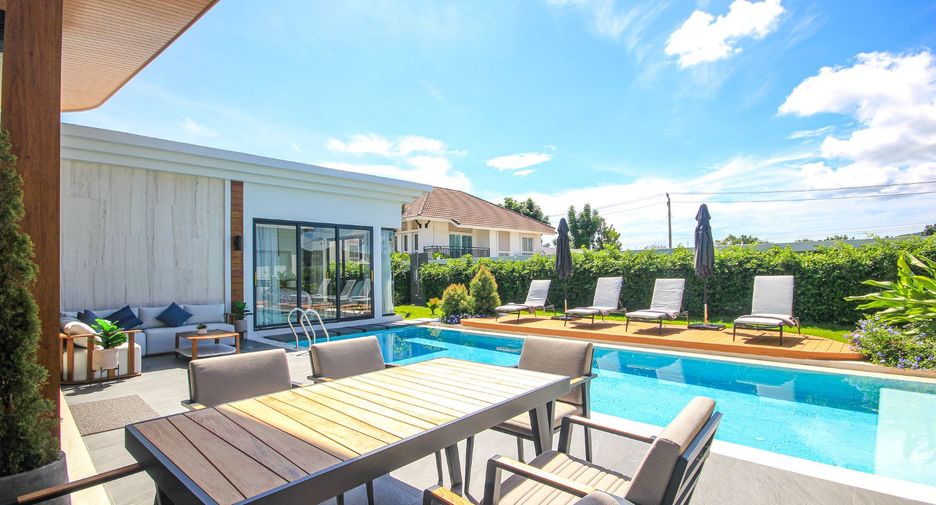 For sale 3 bedrooms villa in Hua Hin, Prachuap Khiri Khan