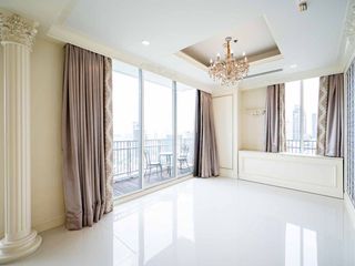 For sale 1 bed condo in Watthana, Bangkok