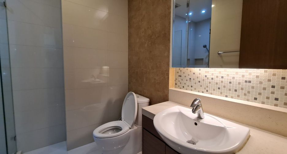 Wohnung zur Miete mit 3 Zimmer in Khlong Toei, Bangkok