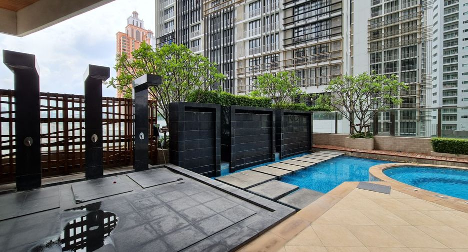 Wohnung zur Miete mit 3 Zimmer in Khlong Toei, Bangkok