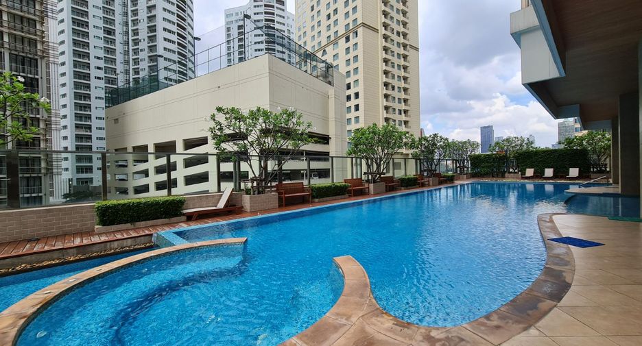 Wohnung zur Miete mit 3 Zimmer in Khlong Toei, Bangkok