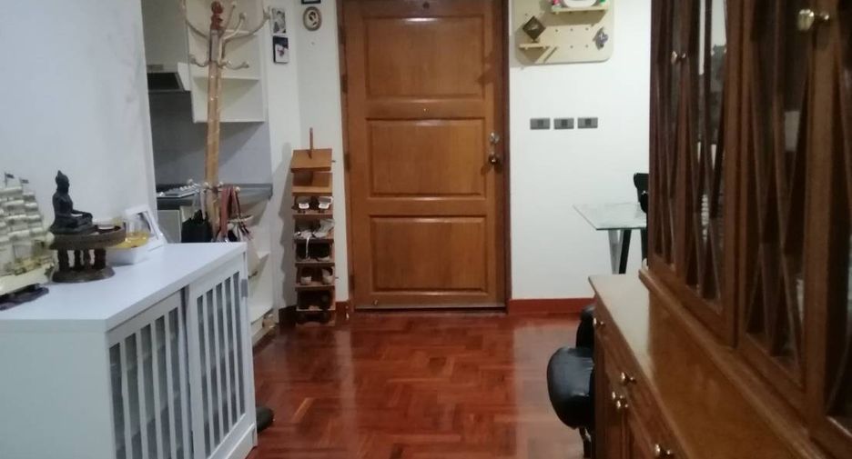 For sale 2 bedrooms condo in Khlong Toei, Bangkok