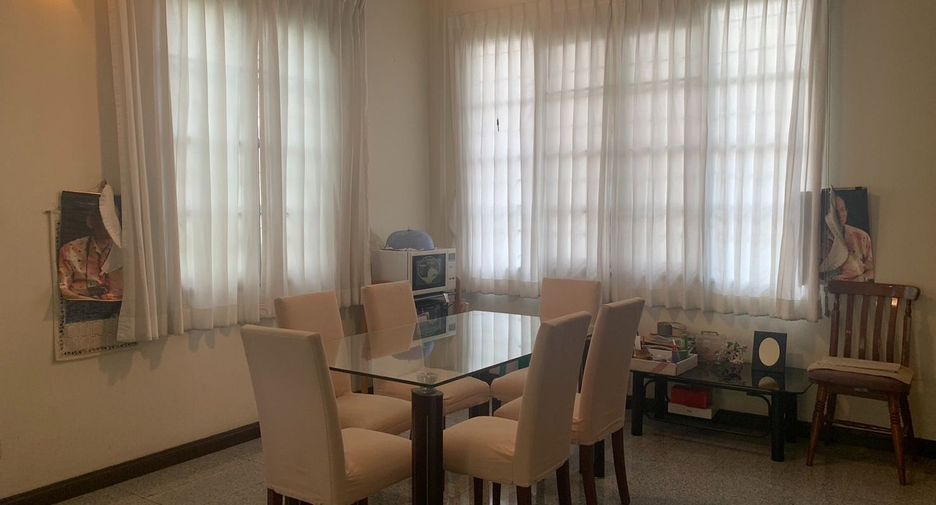 For rent 3 bedrooms townhouse in Bang Phli, Samut Prakan