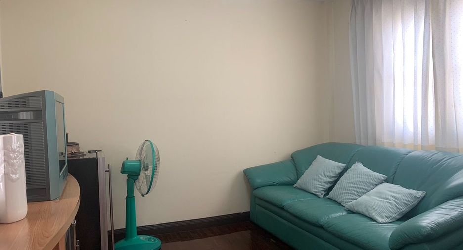 For rent 3 bedrooms townhouse in Bang Phli, Samut Prakan