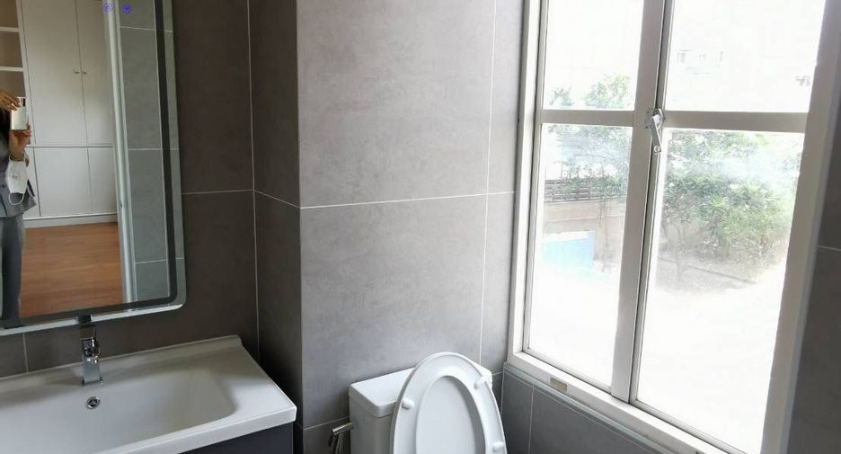 Reihenhaus zum Kauf mit 4 Zimmer in Watthana, Bangkok