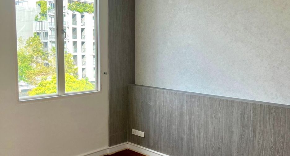 Reihenhaus zum Kauf mit 4 Zimmer in Watthana, Bangkok