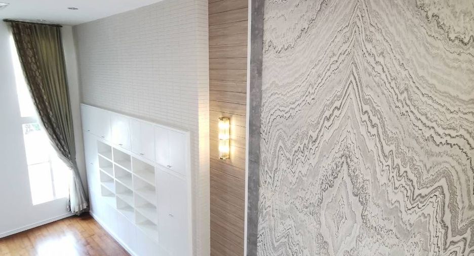 Reihenhaus zum Kauf mit 4 Zimmer in Watthana, Bangkok