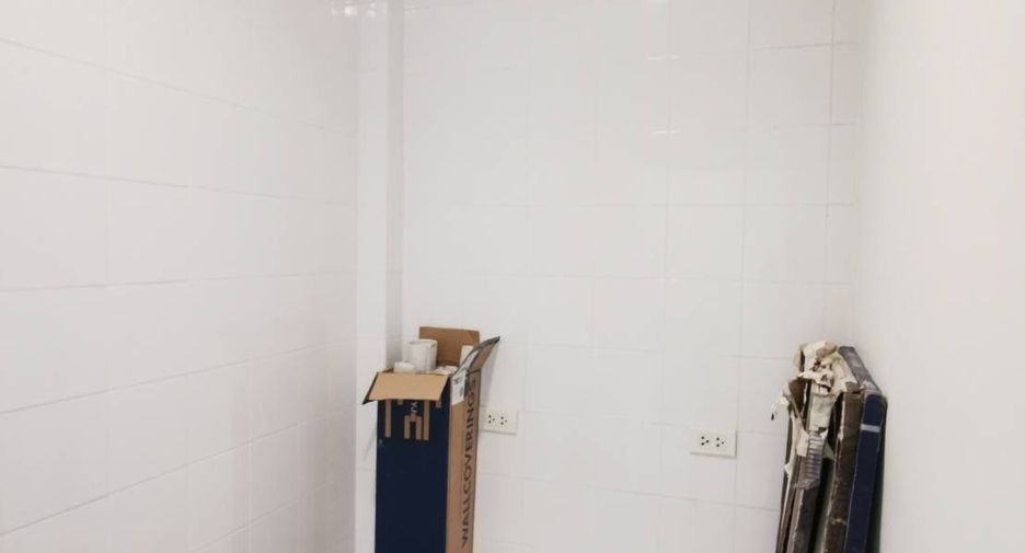 Reihenhaus zum Kauf mit 4 Zimmer in Watthana, Bangkok