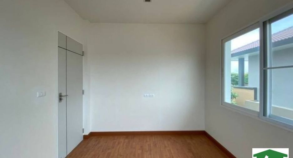 Haus zum Kauf mit 4 Zimmer in Pak Kret, Nonthaburi