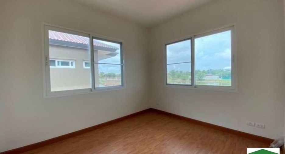 Haus zum Kauf mit 4 Zimmer in Pak Kret, Nonthaburi