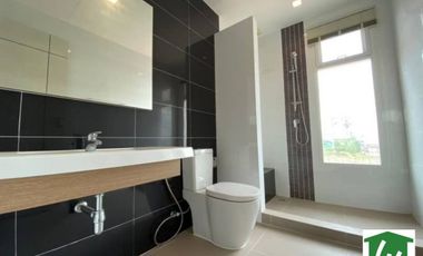 Haus zum Kauf mit 4 Zimmer in Pak Kret, Nonthaburi