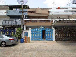 For sale 3 bed townhouse in Bangkok Yai, Bangkok