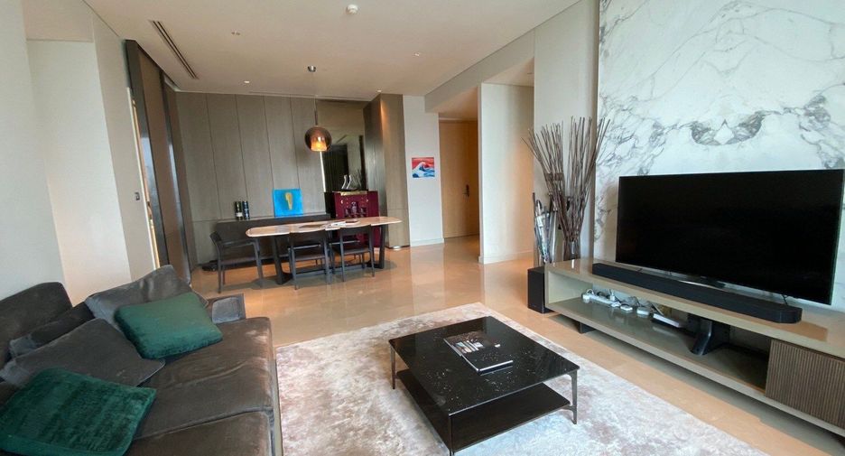 For rent 3 bedrooms condo in Pathum Wan, Bangkok