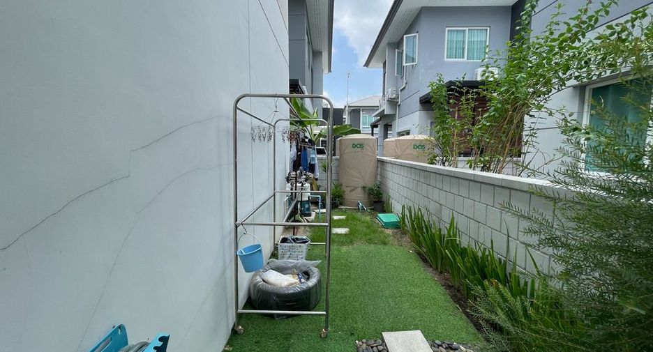 For sale 3 bedrooms house in Sai Mai, Bangkok