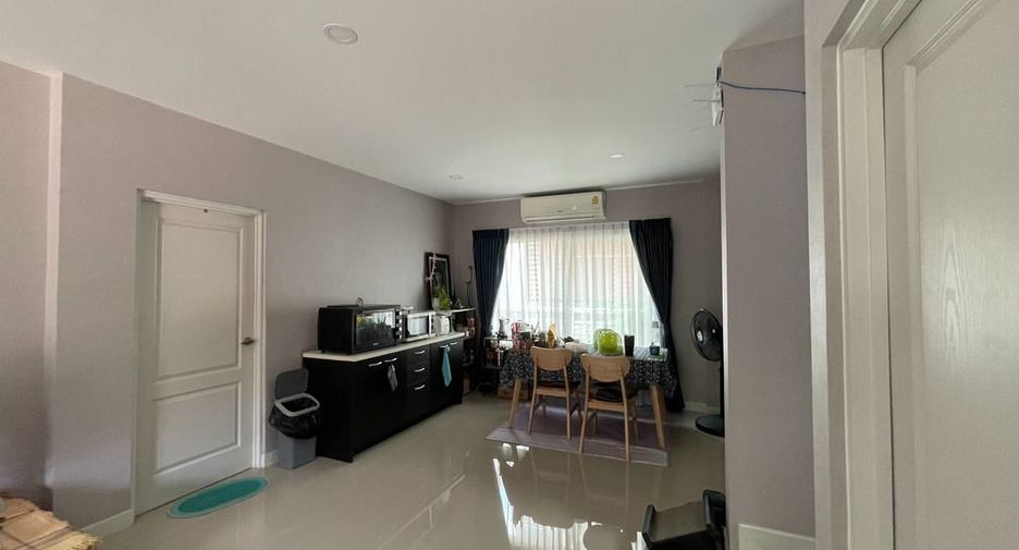 For sale 3 bedrooms house in Sai Mai, Bangkok