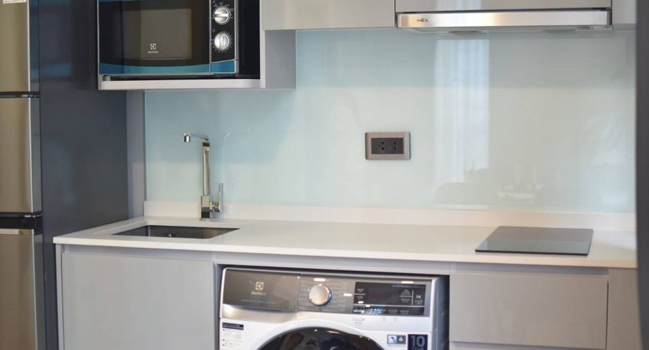 For sale 2 ベッドルーム condo in Watthana, Bangkok
