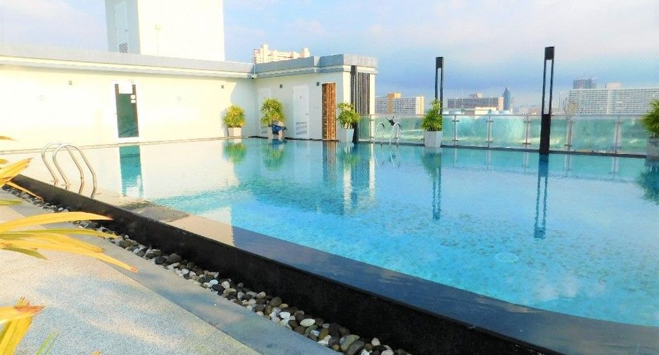 For sale 122 bed hotel in Pratumnak, Pattaya