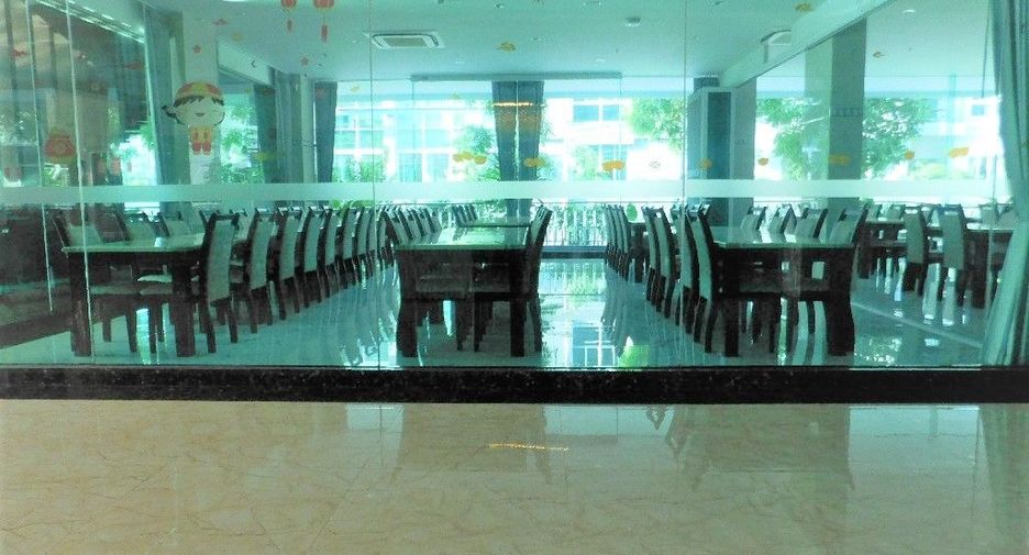 For sale 122 bed hotel in Pratumnak, Pattaya