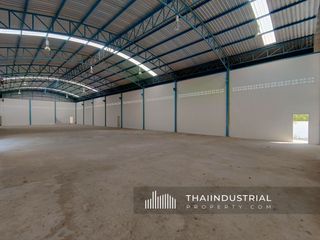 For rent warehouse in Si Racha, Chonburi