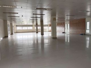 For sale 5 bed office in Phra Khanong, Bangkok
