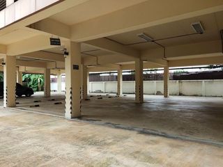For sale 5 bed office in Phra Khanong, Bangkok